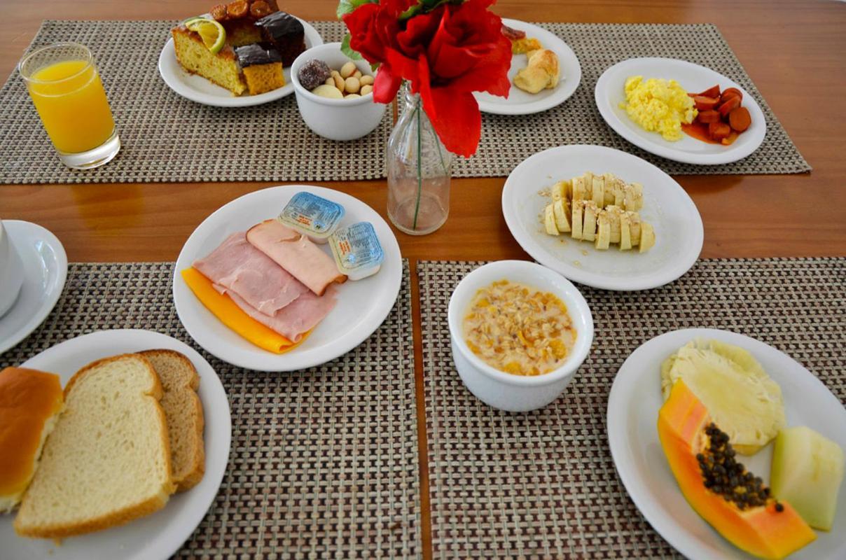 פנדו Hotel Bertell Inn מראה חיצוני תמונה