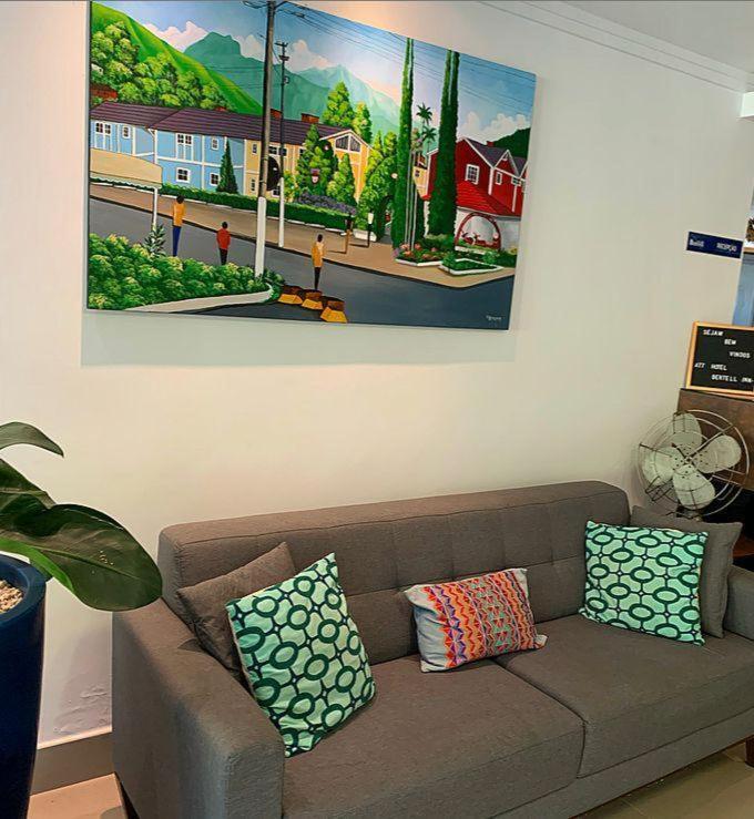 פנדו Hotel Bertell Inn מראה חיצוני תמונה